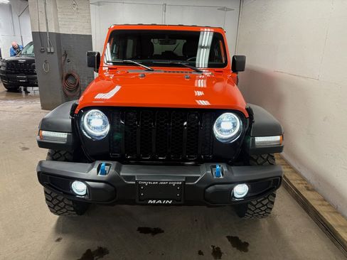 Used 2023 Jeep Wrangler Unlimited w/ Cold Weather Group image 5