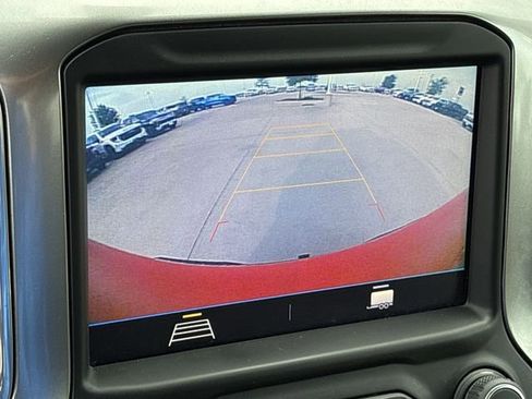 Used 2020 Chevrolet Silverado 1500 LT Trail Boss w/ Convenience Package AWD/4WD image 17