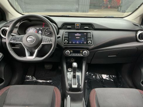 Used 2020 Nissan Versa SR w/ Convenience Package image 14