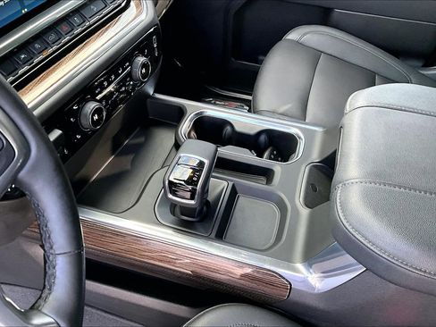 Used 2025 Chevrolet Silverado 1500 LT Trail Boss w/ Convenience Package II image 14