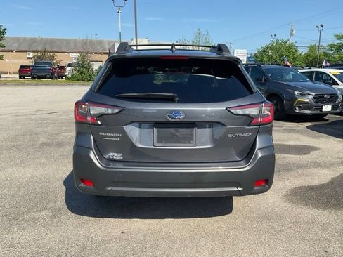 Certified 2025 Subaru Outback Premium AWD/4WD image 6