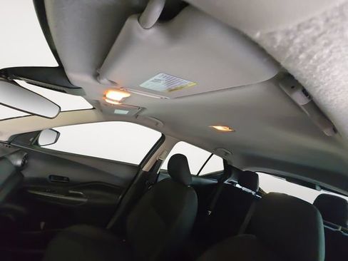 Used 2025 Nissan Kicks Play S FWD image 12
