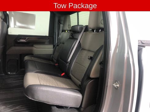 Used 2025 Chevrolet Silverado 2500 ZR2 w/ Technology Package AWD/4WD image 13