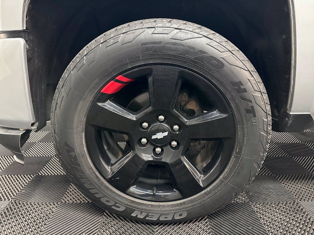 Used 2017 Chevrolet Silverado 1500 LT w/ Redline Edition AWD/4WD image 34