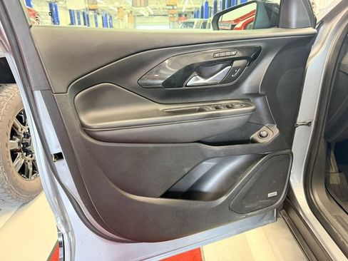 Used 2023 GMC Terrain AT4 w/ Infotainment Package II AWD/4WD image 11