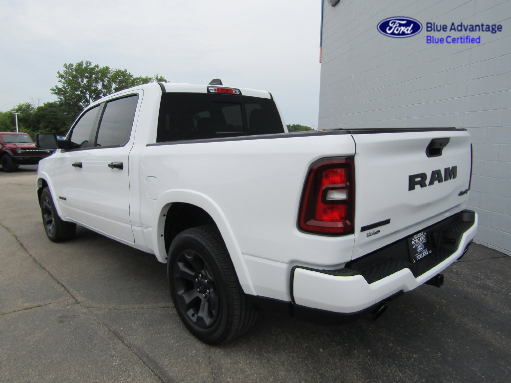 Used 2025 RAM 1500 4x4 Crew Cab image 7