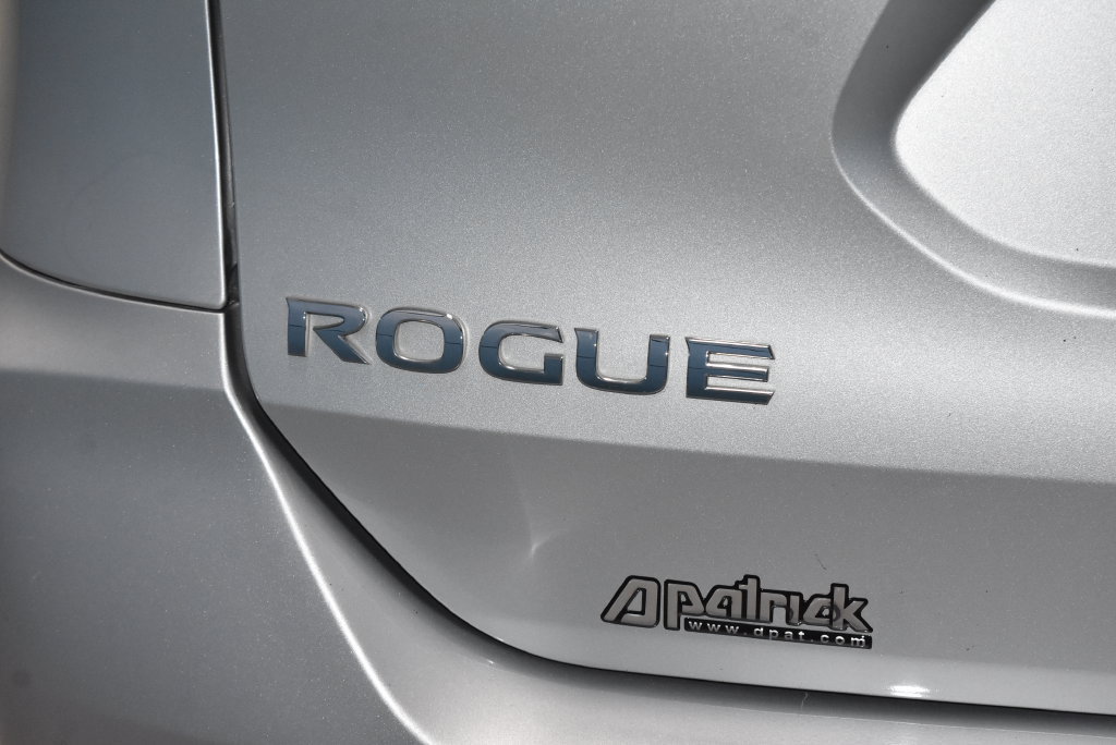 Used 2018 Nissan Rogue SL FWD image 30