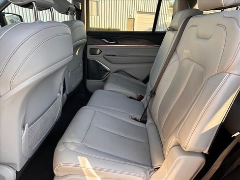 Used 2021 Jeep Grand Cherokee L Overland image 15