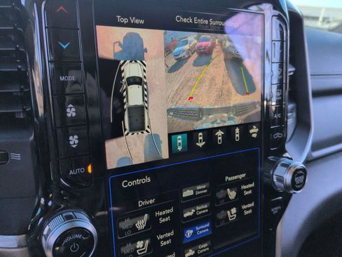 Certified 2019 RAM 3500 Laramie image 29