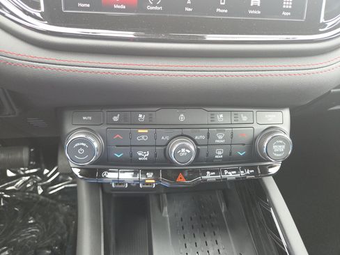 New 2026 Dodge Durango GT AWD/4WD image 7