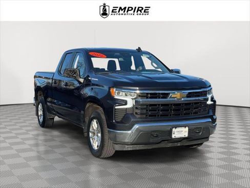 Used 2022 Chevrolet Silverado 1500 LT image 1