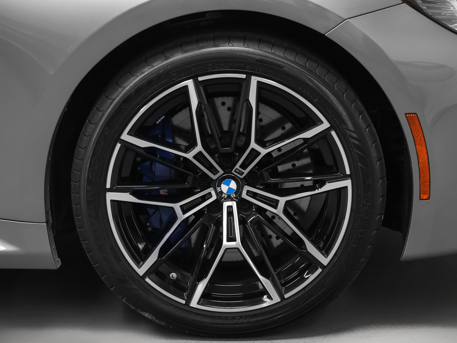 Used 2026 BMW M2 w/ Lighting Package RWD image 17