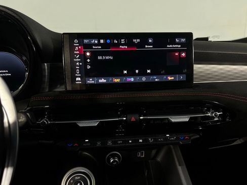 Used 2024 Alfa Romeo Tonale Veloce image 20