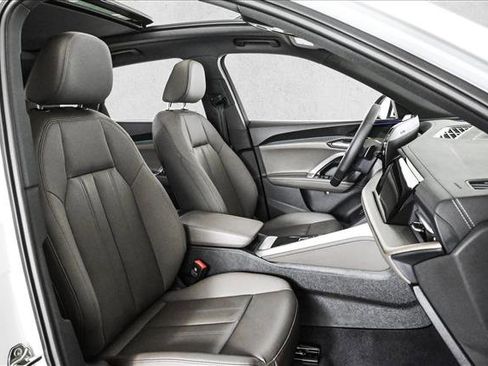 New 2025 Audi Q5 Premium image 21