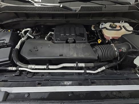 Used 2024 Chevrolet Silverado 1500 Custom image 12