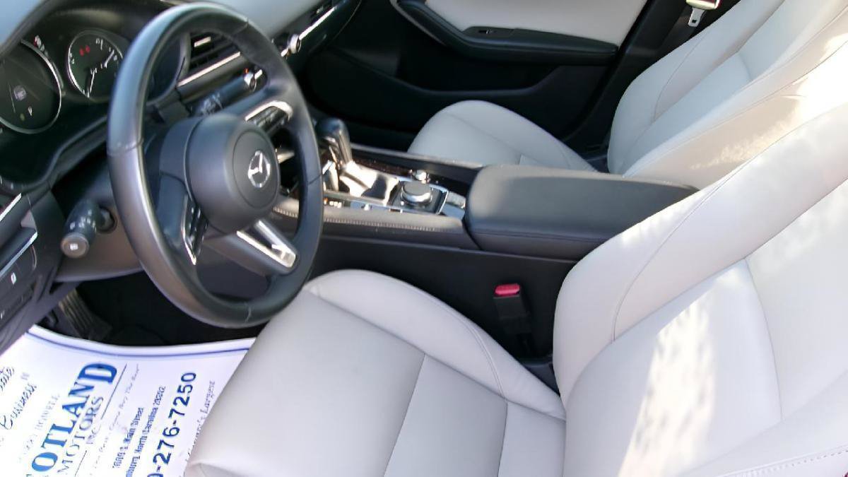 Used 2025 MAZDA MAZDA3 s FWD image 13