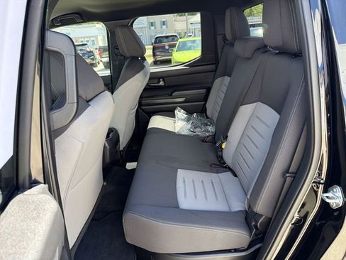 Used 2025 Toyota Tacoma TRD Off-Road AWD/4WD image 24