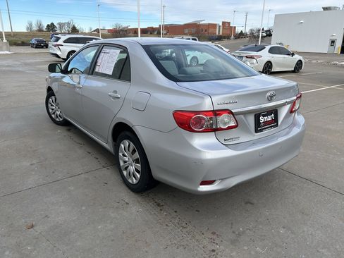 Used 2013 Toyota Corolla LE image 4