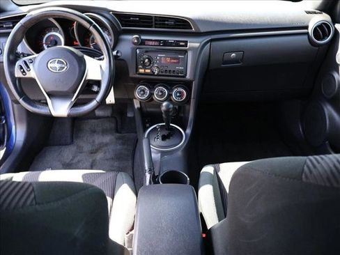 Used 2012 Scion tC FWD image 22
