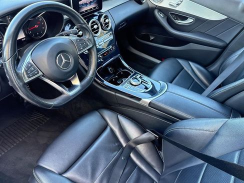 Used 2018 Mercedes-Benz C 300 Sedan image 4