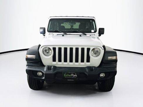 Used 2023 Jeep Wrangler Sport S image 2