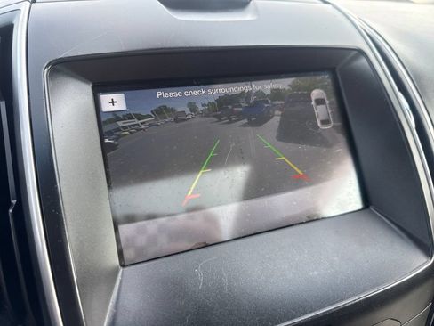 Used 2018 Ford Edge SEL w/ Equipment Group 201A AWD/4WD image 38