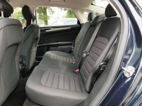 Used 2020 Ford Fusion SE FWD image 11