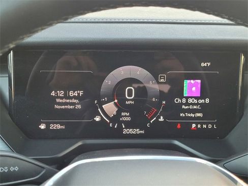 Used 2025 GMC Acadia Elevation image 8