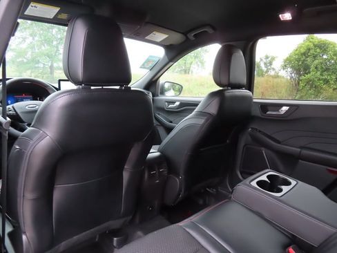 Used 2023 Ford Escape ST-Line w/ Tech Pack #1 AWD/4WD image 28