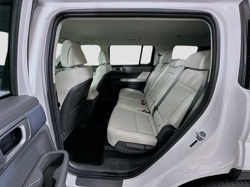New 2026 Hyundai Santa Fe SEL FWD image 16