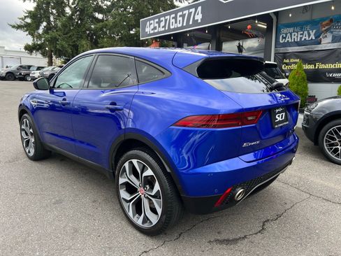 Used 2020 Jaguar E-PACE SE image 3