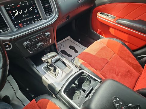 Used 2021 Dodge Charger Scat Pack w/ Dynamics Package RWD image 21