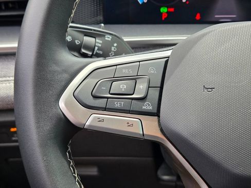 Certified 2025 Volkswagen Tiguan S FWD image 18