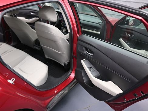 Used 2025 Honda Accord SE image 43