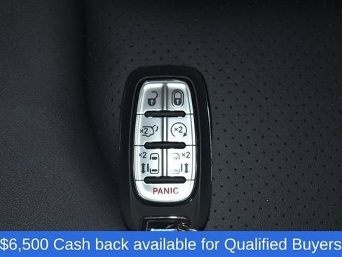 New 2026 Chrysler Pacifica Select FWD image 38
