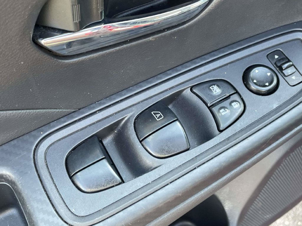 Used 2024 Nissan Versa SV w/ Trunk Package FWD image 15