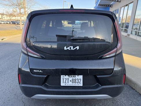 Used 2024 Kia Soul LX w/ Option Group 015 image 7
