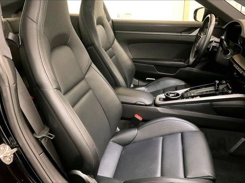 Used 2024 Porsche 911 Carrera 4S w/ Premium Package image 14