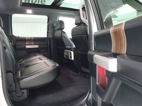 Used 2017 Ford F150 Lariat w/ Equipment Group 502A Luxury image 11