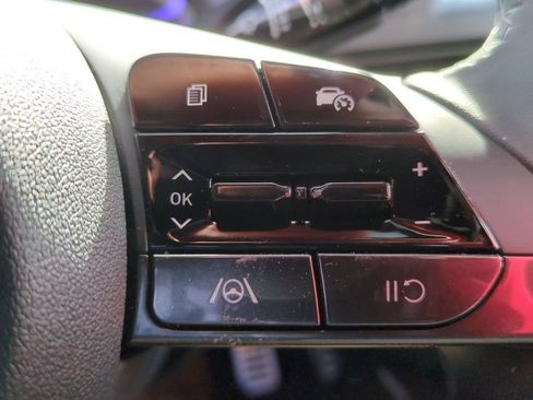 New 2026 Hyundai Elantra Sport FWD image 15