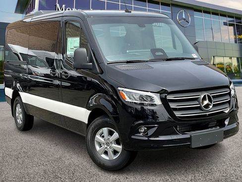New 2025 Mercedes-Benz Sprinter 144 Cargo image 1