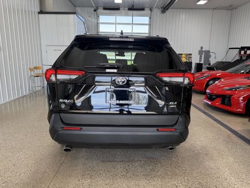 Used 2021 Toyota RAV4 XLE Premium AWD/4WD image 3