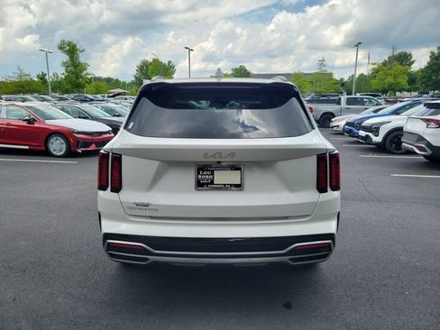 Certified 2023 Kia Sorento S w/ Panoramic Sunroof Package FWD image 5