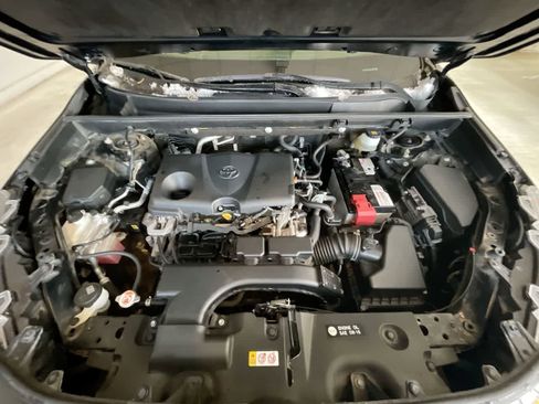 Used 2020 Toyota RAV4 XLE w/ Convenience Package image 26