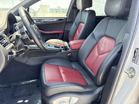 Used 2020 Porsche Macan AWD/4WD image 11