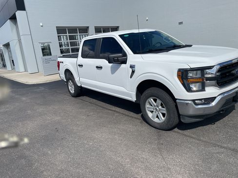 Used 2023 Ford F150 XLT AWD/4WD image 2