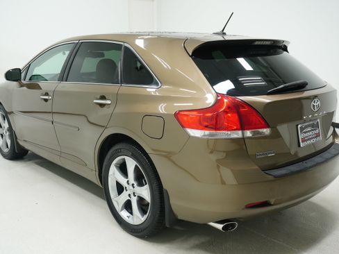 Used 2009 Toyota Venza FWD image 6