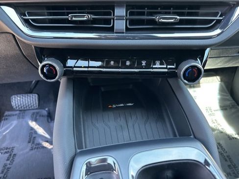 New 2026 Chevrolet Equinox EV RS image 23