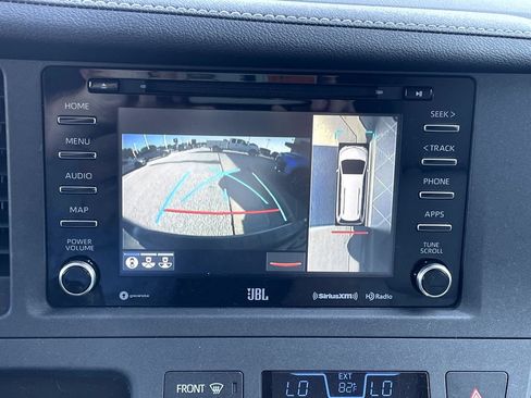 Used 2019 Toyota Sienna Limited Premium w/ Carpet Mat Package AWD/4WD image 18