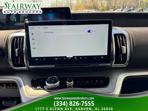 Used 2025 Ford Expedition Max Platinum image 23